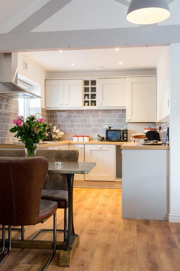Thrush Nest Cottages - Wren Cottage Sleeps 4, 2 Bedrooms & Stable Cottage Sleeps 2, 1 Bedroom ยอร์ค ภายนอก รูปภาพ
