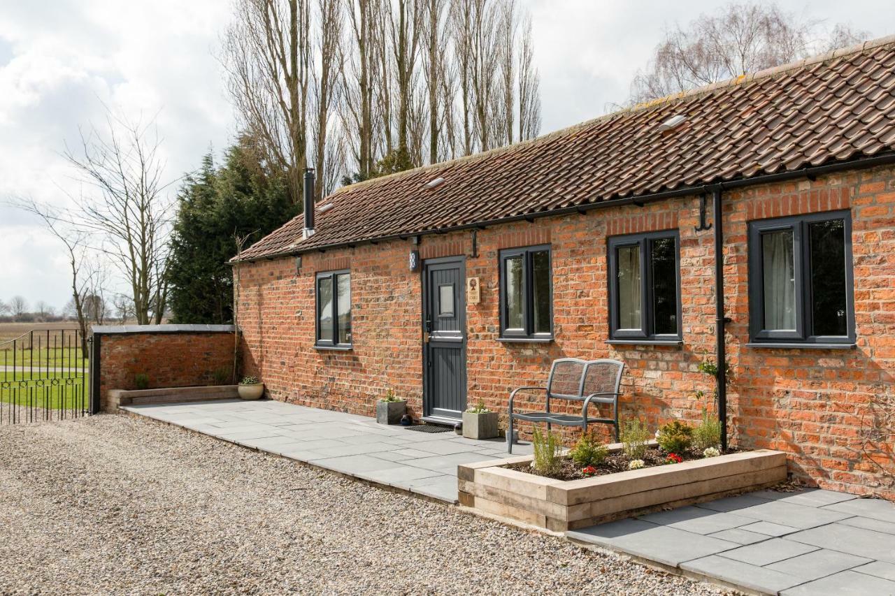 Thrush Nest Cottages - Wren Cottage Sleeps 4, 2 Bedrooms & Stable Cottage Sleeps 2, 1 Bedroom ยอร์ค ภายนอก รูปภาพ