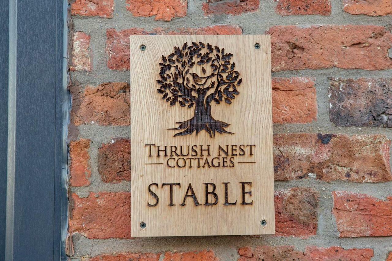 Thrush Nest Cottages - Wren Cottage Sleeps 4, 2 Bedrooms & Stable Cottage Sleeps 2, 1 Bedroom ยอร์ค ภายนอก รูปภาพ