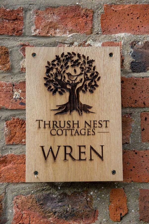 Thrush Nest Cottages - Wren Cottage Sleeps 4, 2 Bedrooms & Stable Cottage Sleeps 2, 1 Bedroom ยอร์ค ภายนอก รูปภาพ
